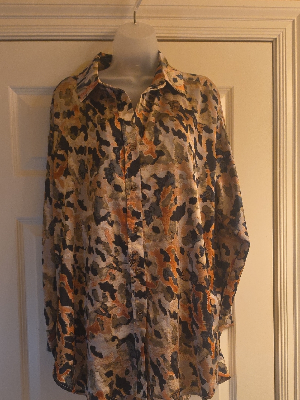 entro Multicolor Abstract Print Button-Up Blouse - Tan, Black, Orange